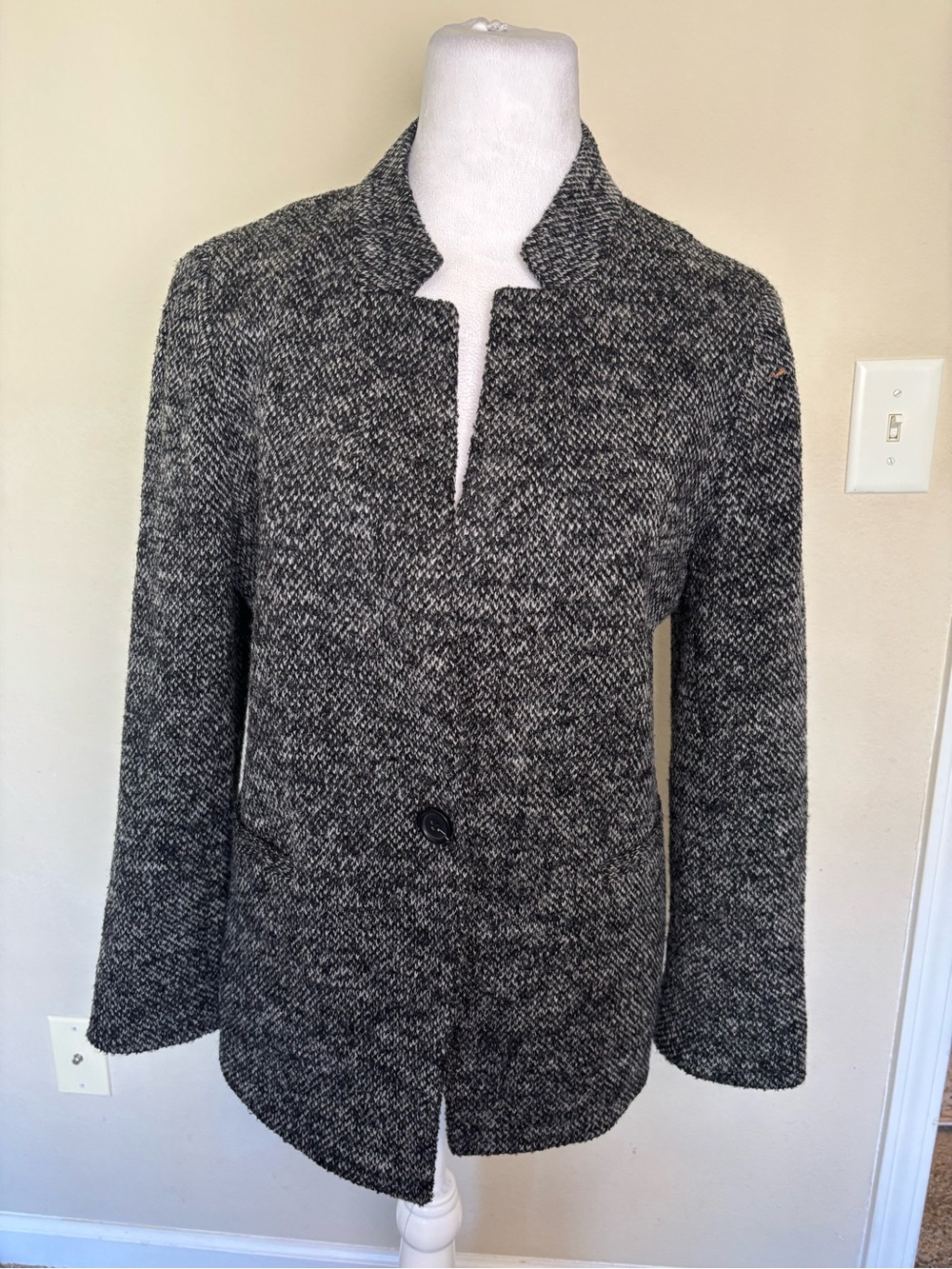 Talbots Petites Women’s Black/White Tweed Wool Blend Button Jacket 10P